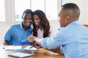 How to Choose the Right Real Estate Agent in Kenya 